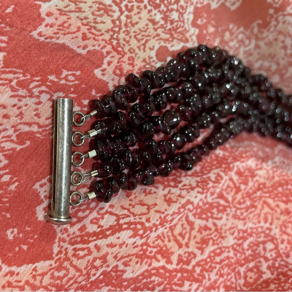 .925 8” garnet 5-strand bracelet sterling silver fine jewelry vintage - Picture 4 of 7